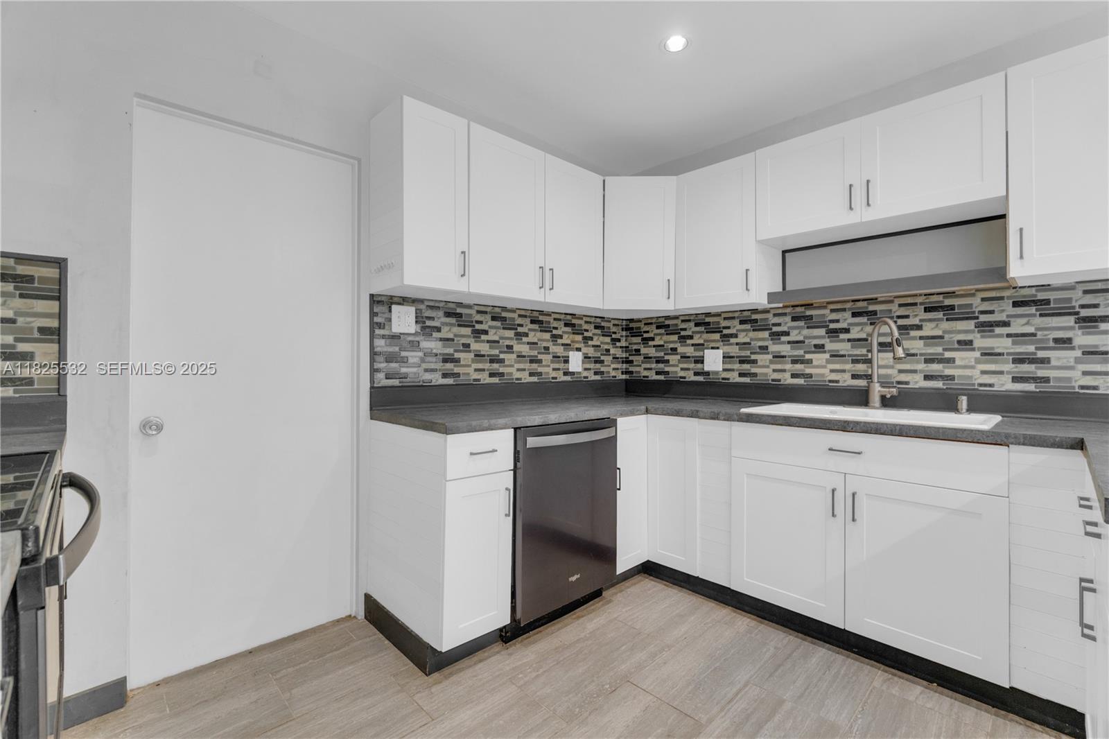 6915 Northwest 17th Street Margate, FL 33063 - Photo 15 of 53