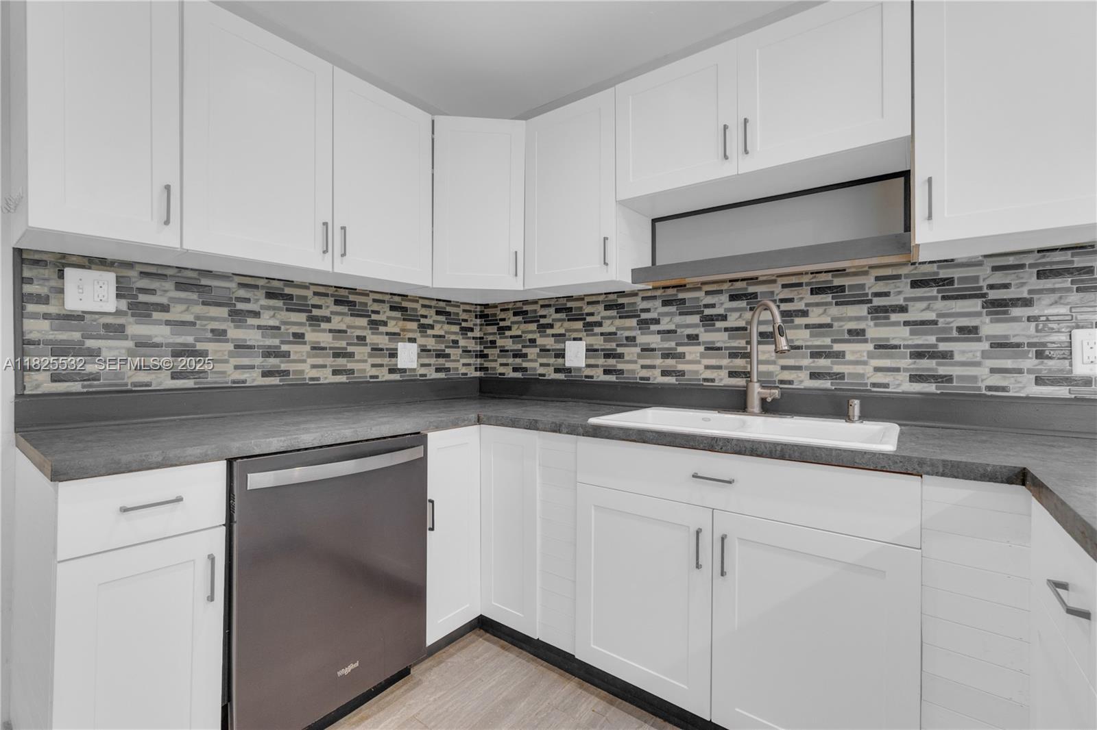 6915 Northwest 17th Street Margate, FL 33063 - Photo 16 of 53