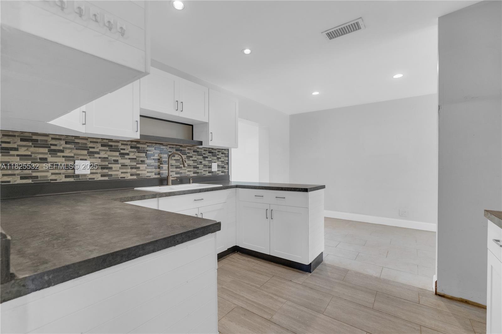 6915 Northwest 17th Street Margate, FL 33063 - Photo 17 of 53