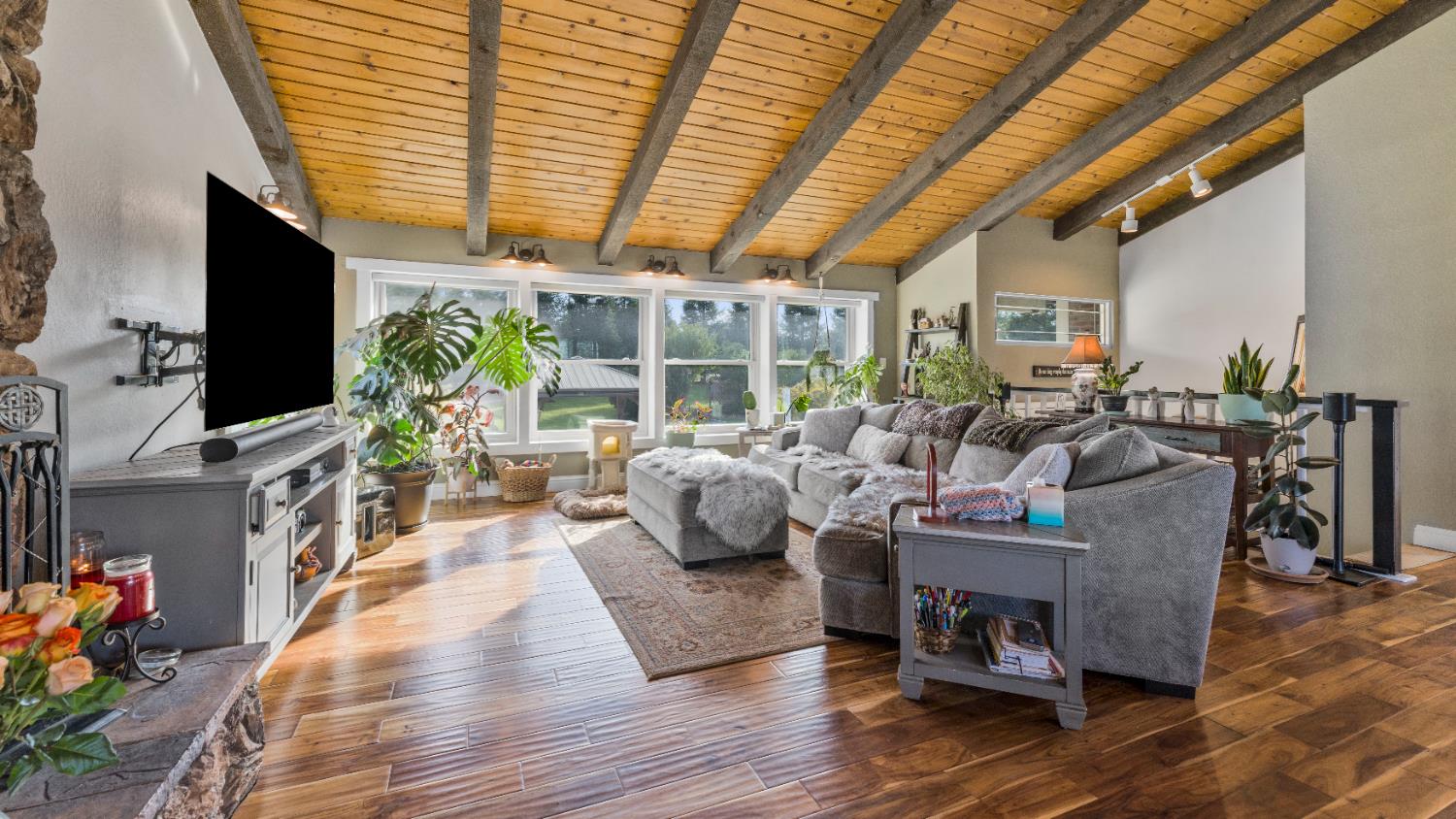 12105 Rising Road Wilton, CA 95693 - Photo 18 of 86