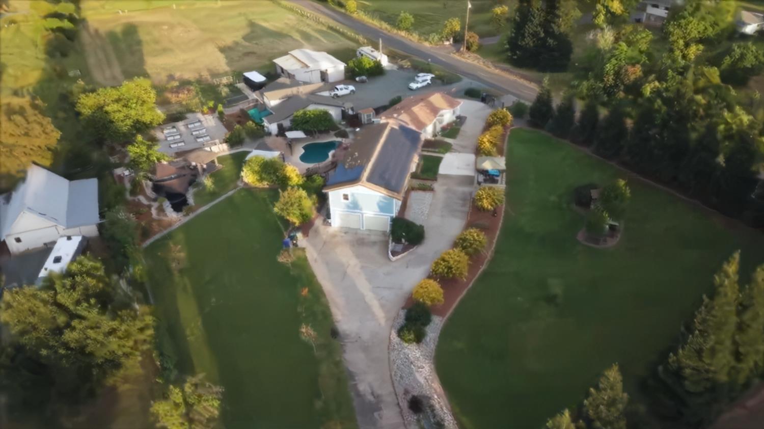 12105 Rising Road Wilton, CA 95693 - Photo 4 of 86