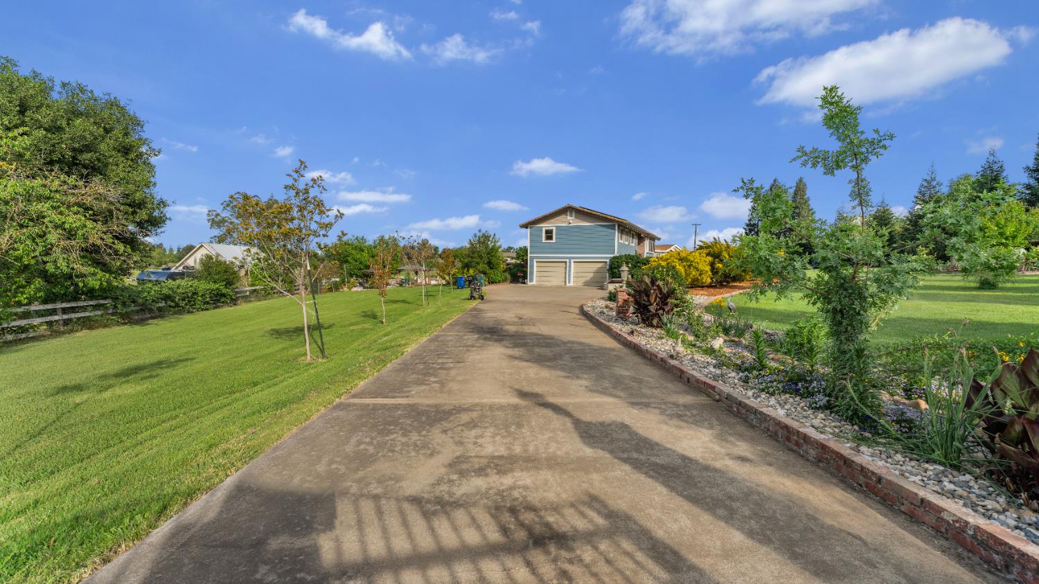 12105 Rising Road Wilton, CA 95693 - Photo 6 of 86