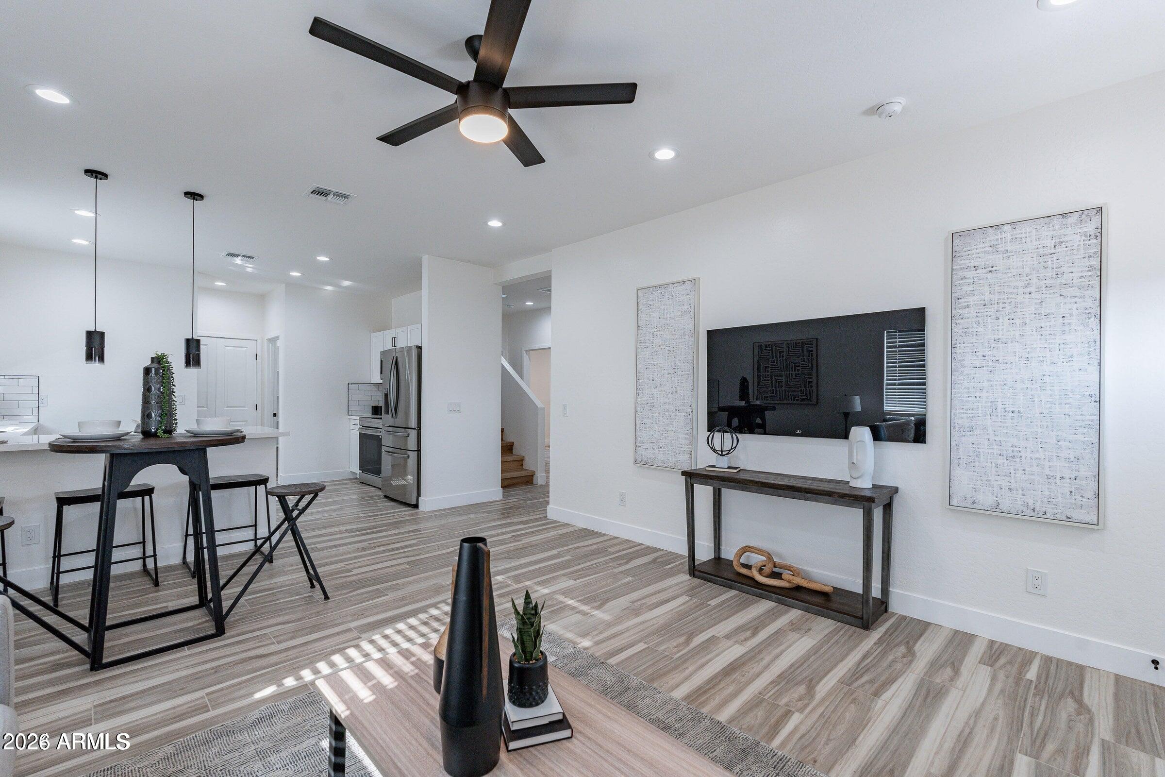 4815 South 28th Street, Unit 2 Phoenix, AZ 85040 - Photo 9 of 20