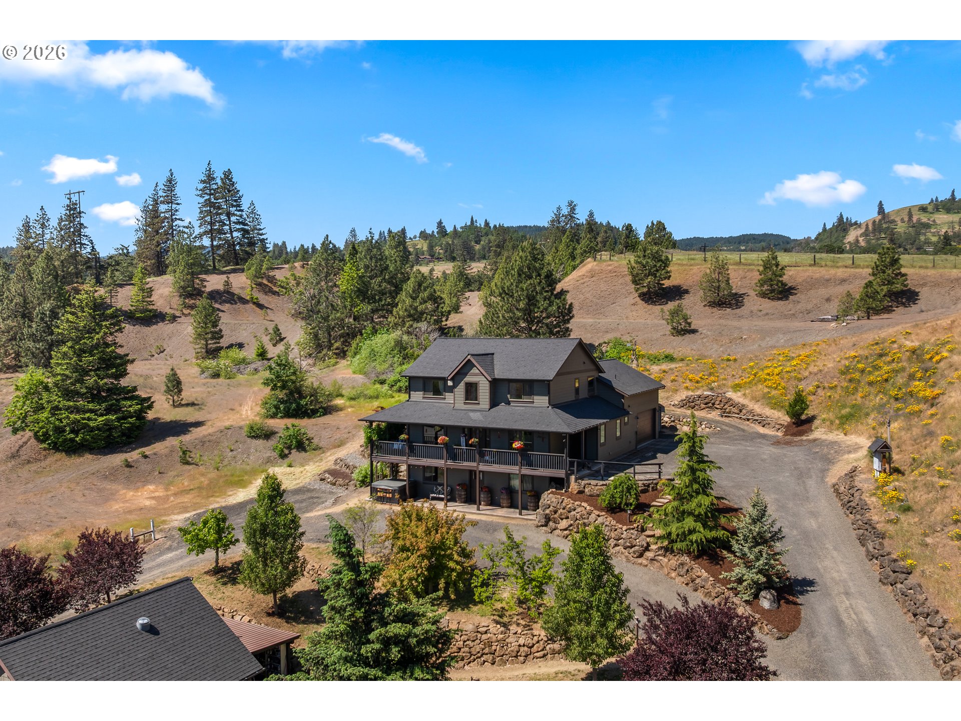 1717 Hood River Road Mosier, OR 97040 - Photo 1 of 47