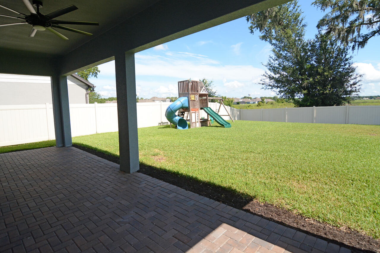 902 Foal Point Oviedo, FL 32765 - Photo 32 of 35 a view of a room with wooden floor