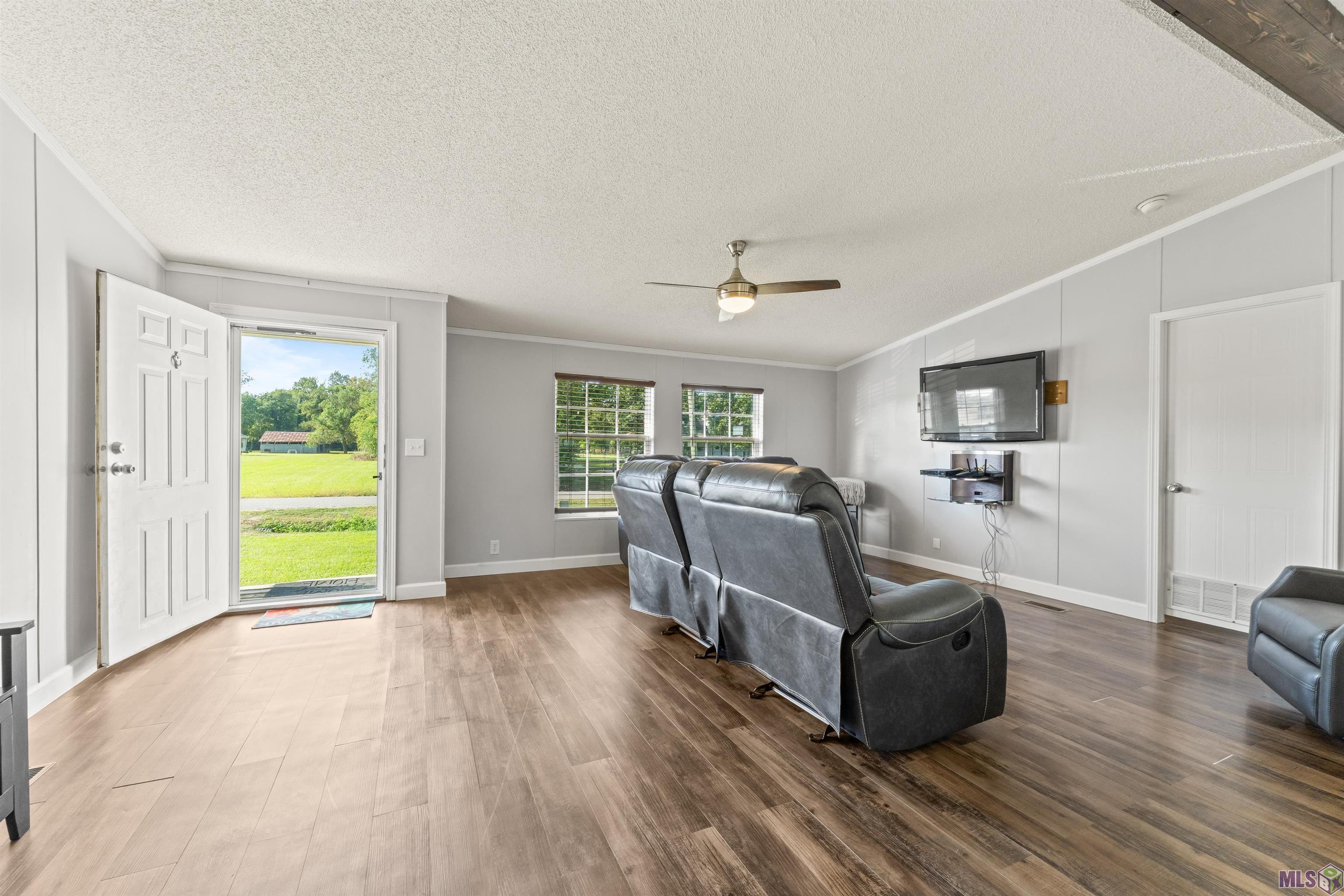 41330 Smithhart Road Prairieville, LA 70769 - Photo 3 of 22 Gallery Image 3