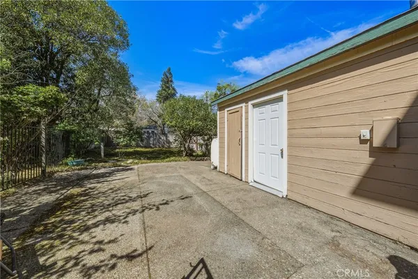 $579,000 | 150 Clear Lake Avenue, Lakeport, CA 95453