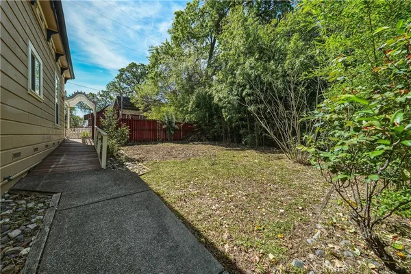 $579,000 | 150 Clear Lake Avenue, Lakeport, CA 95453