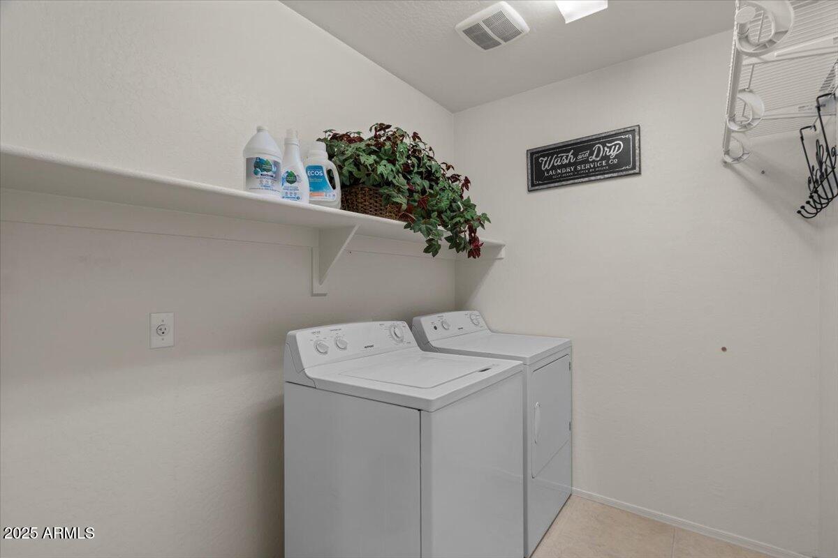 516 North Ranger Trail Gilbert, AZ 85234 - Photo 29 of 34 Laundry