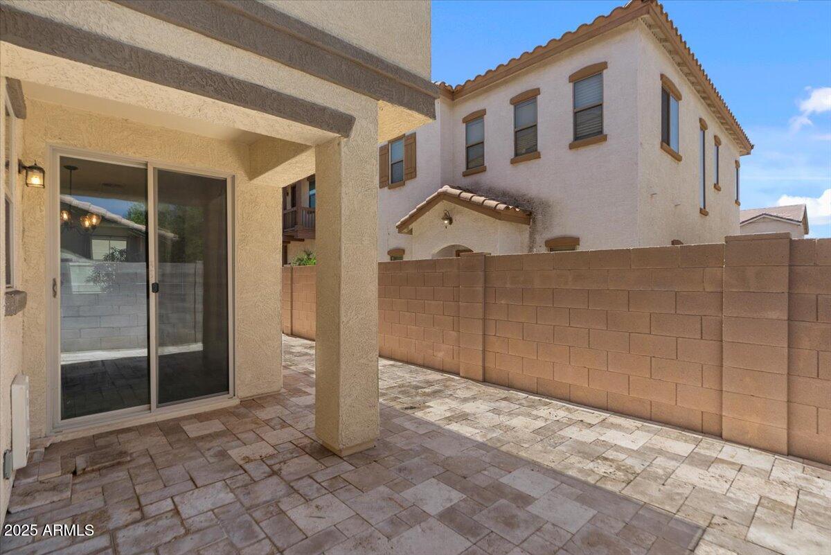 516 North Ranger Trail Gilbert, AZ 85234 - Photo 31 of 34 Back patio