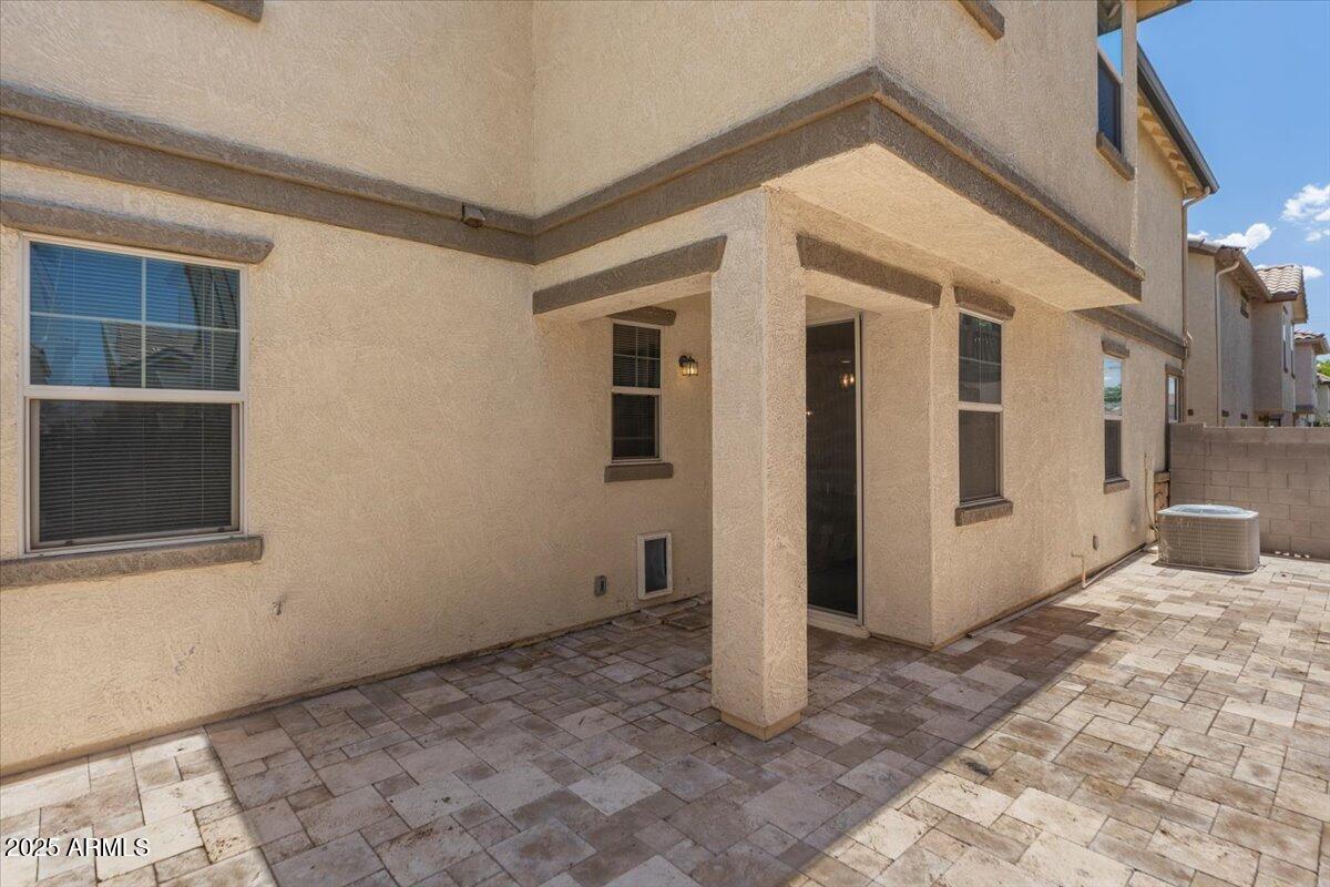 516 North Ranger Trail Gilbert, AZ 85234 - Photo 32 of 34 Back patio