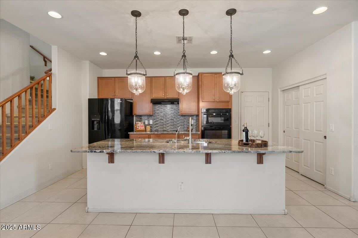 516 North Ranger Trail Gilbert, AZ 85234 - Photo 7 of 34 Kitchen