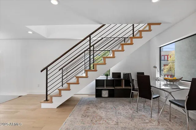 $6,800 | 220 West Monterosa Street, Phoenix, AZ 85013