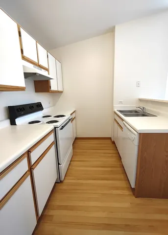 $1,075 | 430 Cunat Boulevard, Unit 3G, Richmond, IL 60071