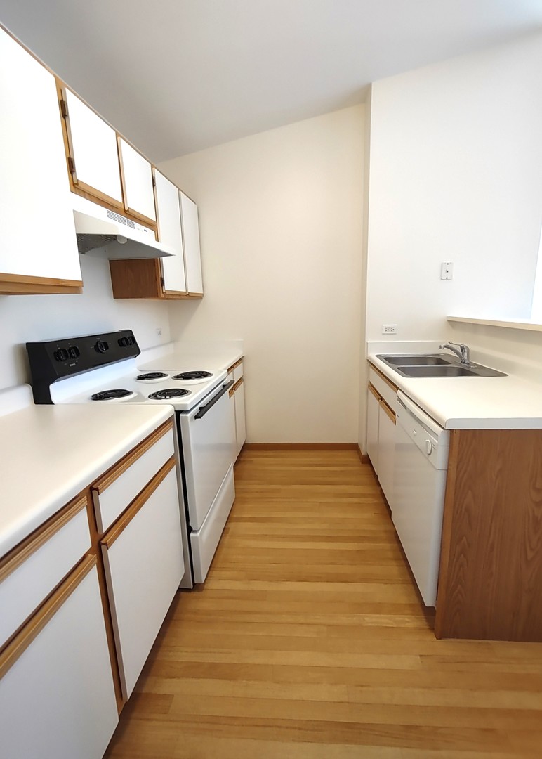 430 Cunat Boulevard, Unit 3G Richmond, IL 60071 - Photo 8 of 12