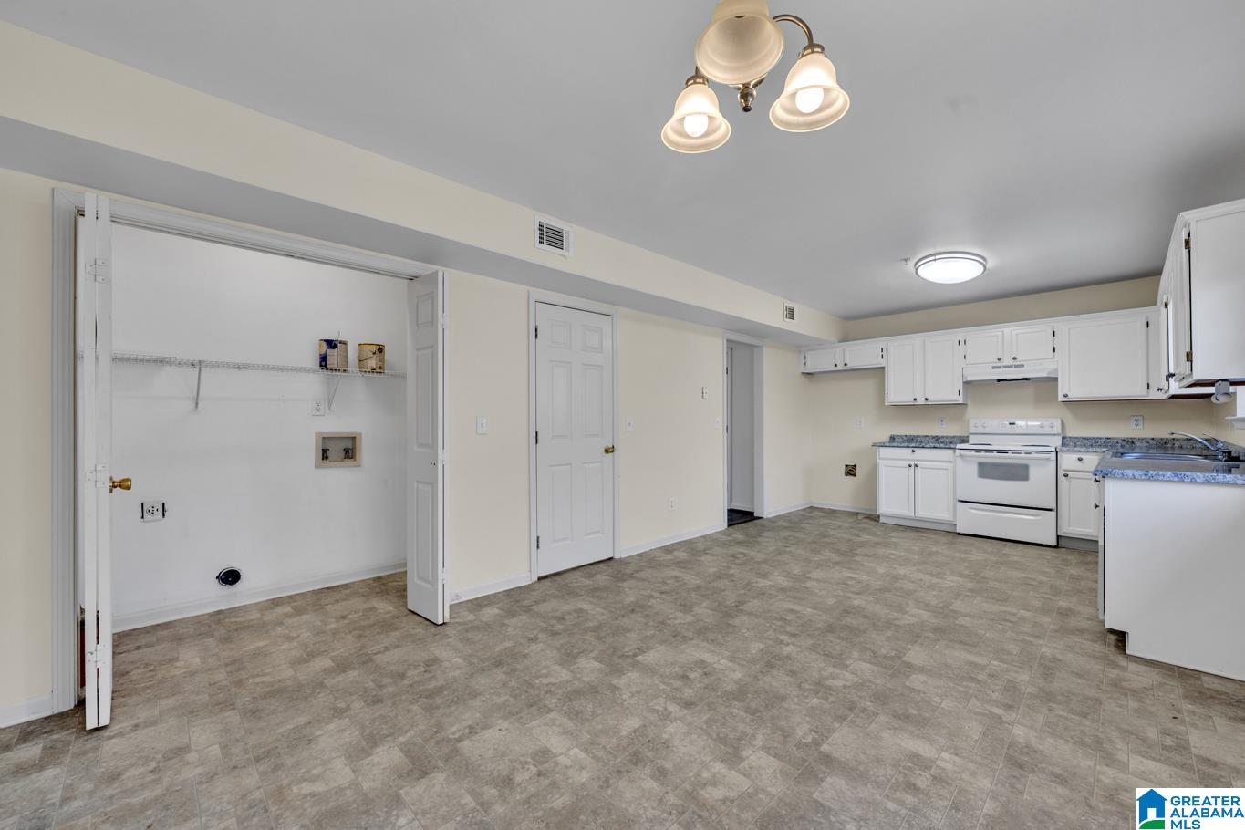 218 Willow Point Circle Alabaster, AL 35007 - Photo 10 of 26