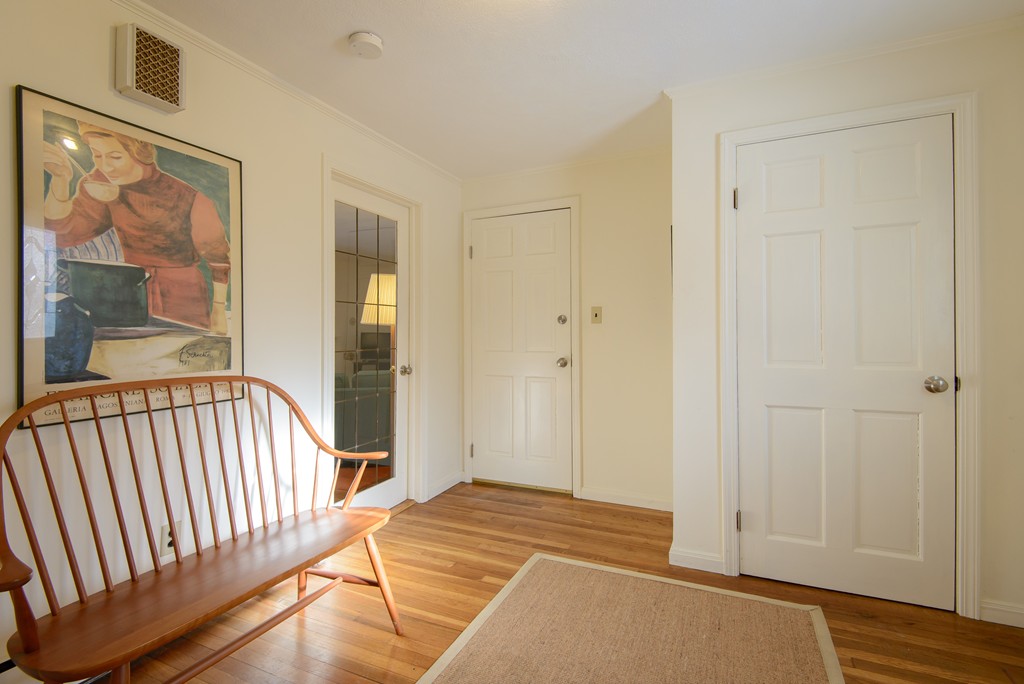 143 Ridge Street Arlington, MA 02474 - Photo 3 of 28