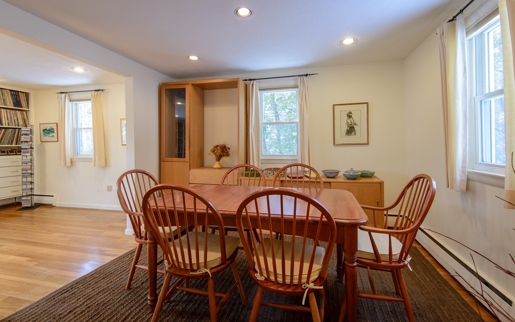 143 Ridge Street Arlington, MA 02474 - Photo 8 of 28