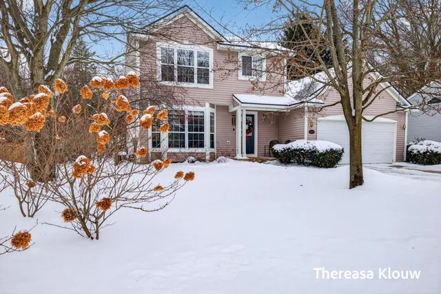 $399,900 | 15158 Briarwood Street, Grand Haven, MI 49417