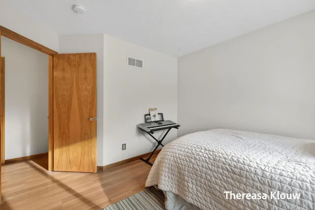 $399,900 | 15158 Briarwood Street, Grand Haven, MI 49417