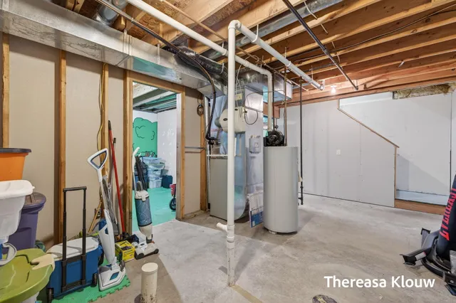 $399,900 | 15158 Briarwood Street, Grand Haven, MI 49417