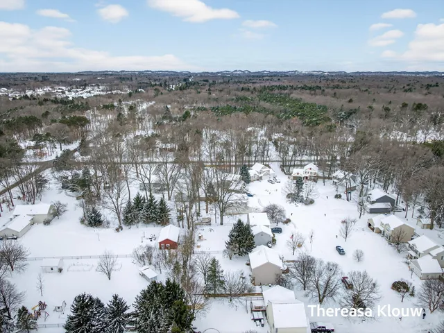 $399,900 | 15158 Briarwood Street, Grand Haven, MI 49417