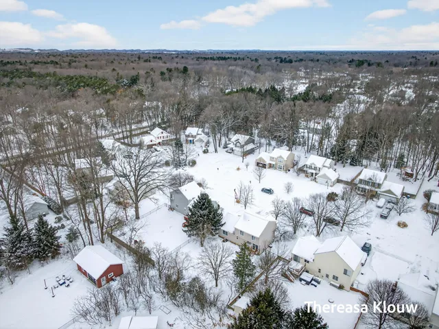 $399,900 | 15158 Briarwood Street, Grand Haven, MI 49417