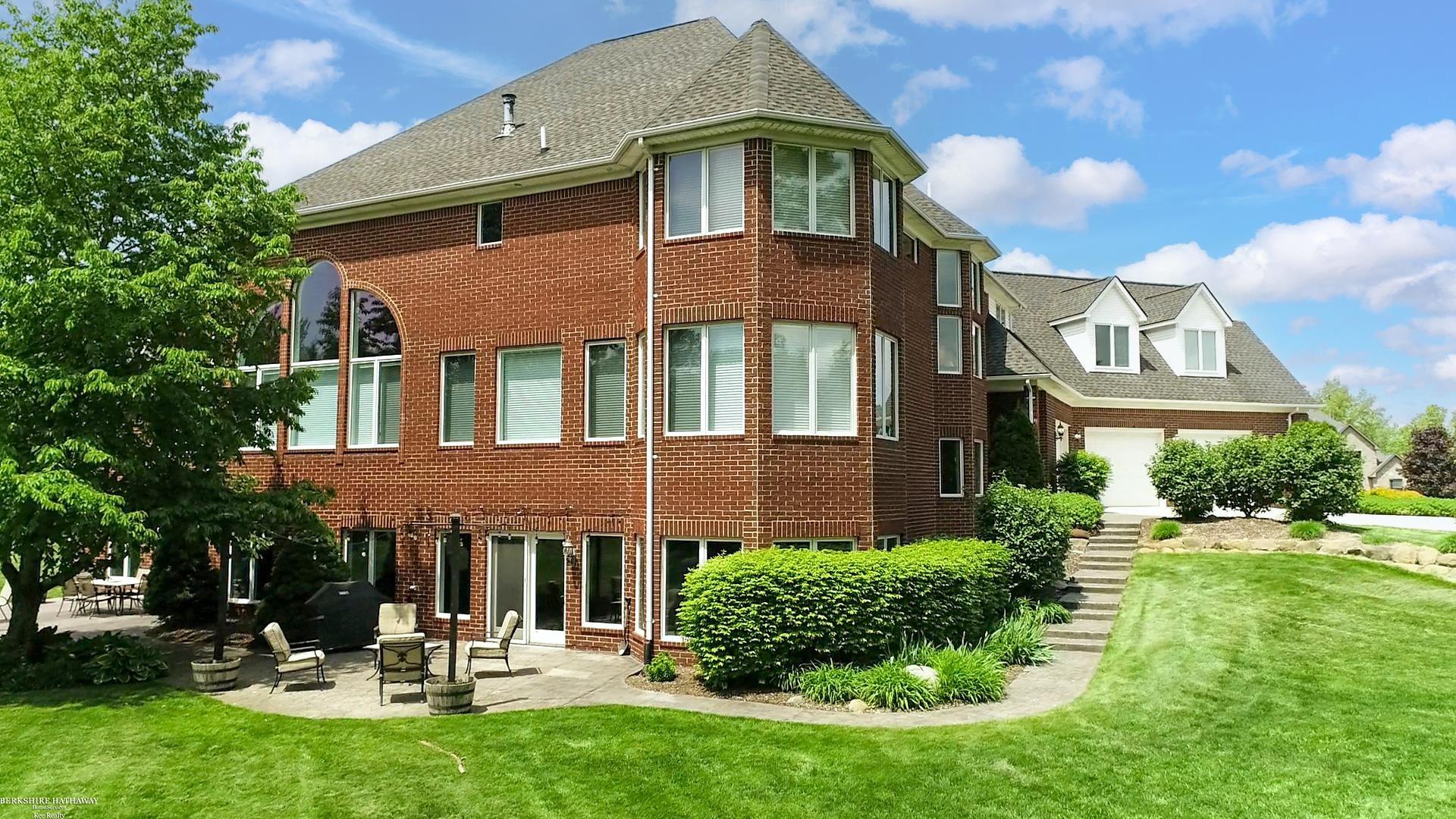 4372 Timber Ridge Drive, Unit 18 Romeo, MI 48065 - Photo 3 of 84