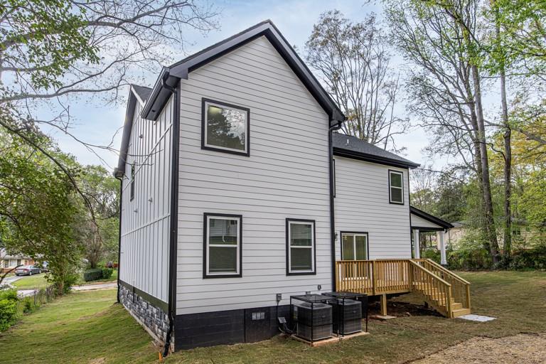2177 Kipling Circle Southeast Atlanta, GA 30315 - Photo 6 of 27 a view of a house with a yard