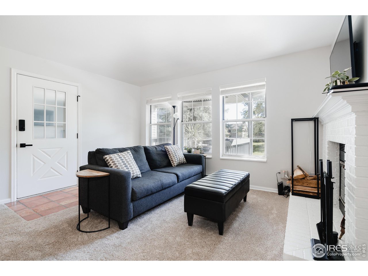 1601 West Swallow Road, Unit F Fort Collins, CO 80526 - Photo 4 of 30 Bright open living room