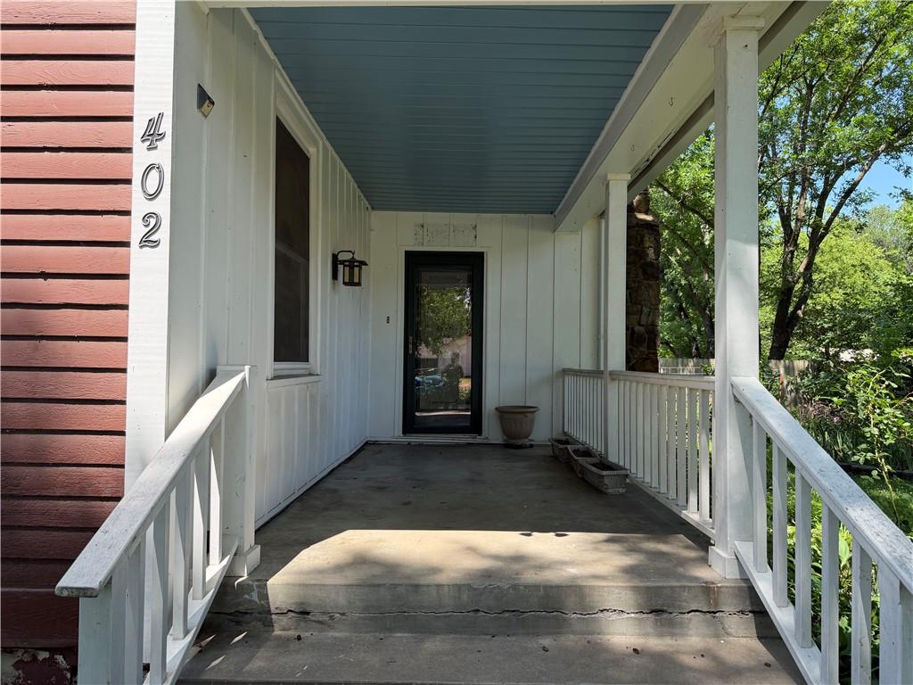 402 South Spring Street Caney, KS 67333 - Photo 13 of 31
