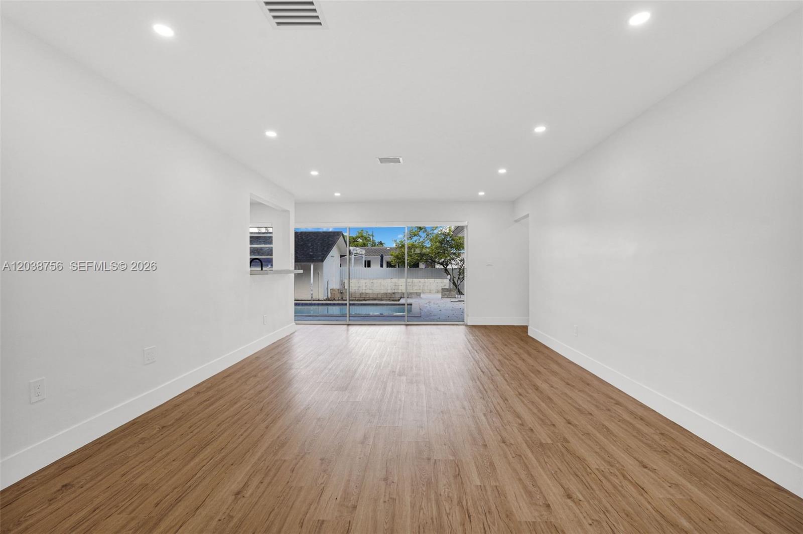 8201 Southwest 42nd Street Miami, FL 33155 - Photo 5 of 71