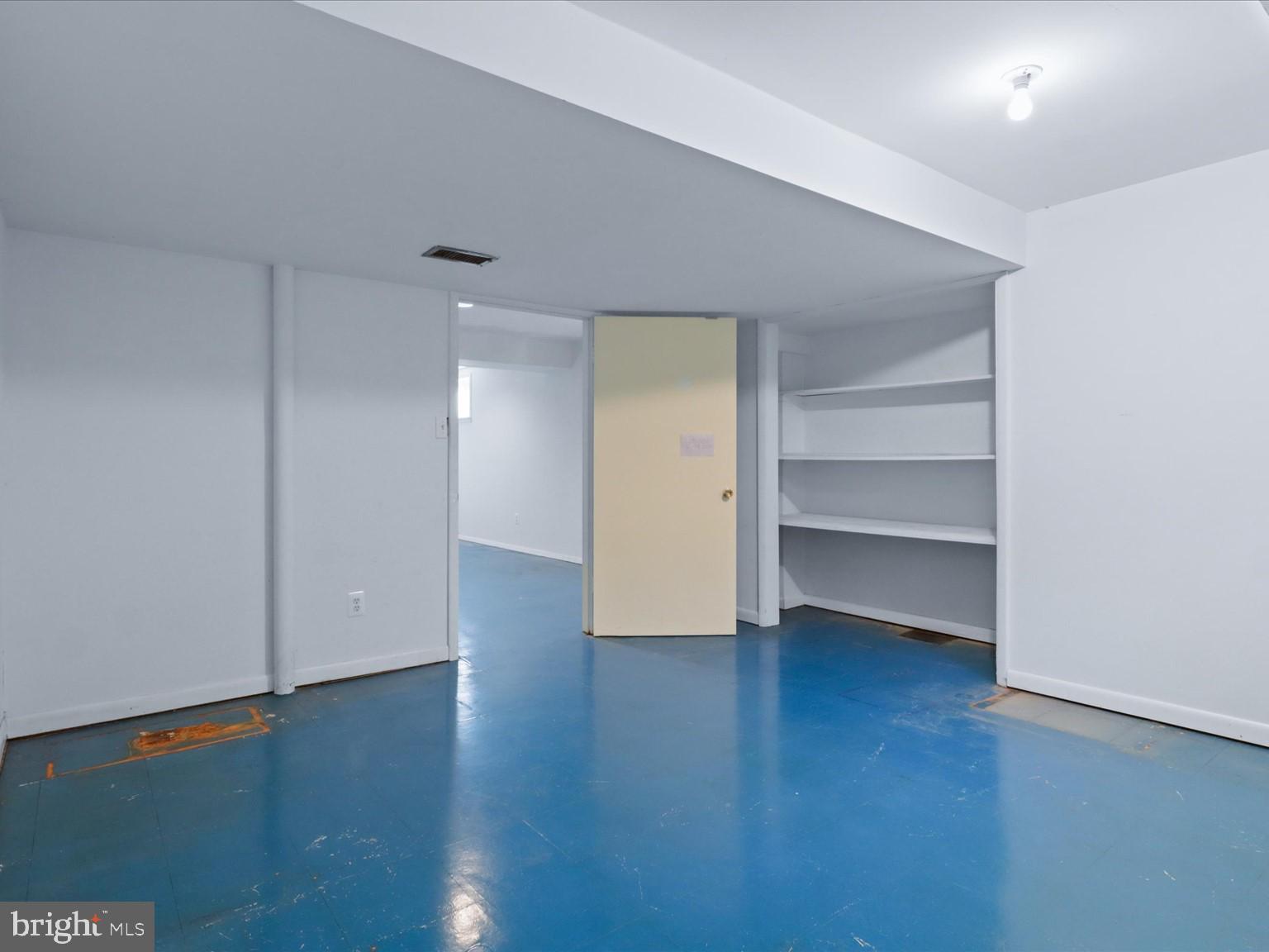 1002 Beverley Drive Alexandria, VA 22302 - Photo 32 of 46 a view of an empty room with wooden floor and closet