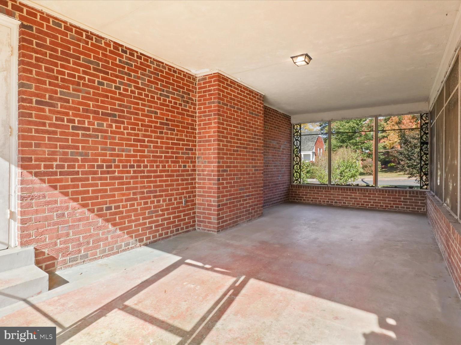 1002 Beverley Drive Alexandria, VA 22302 - Photo 42 of 46 a view of an empty room with a window