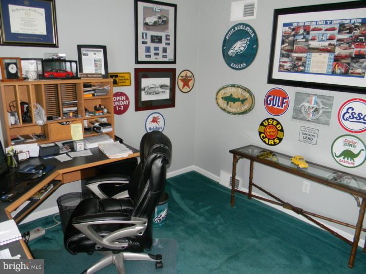 219 Llandovery Drive Exton, PA 19341 - Photo 23 of 25 Bedroom 3