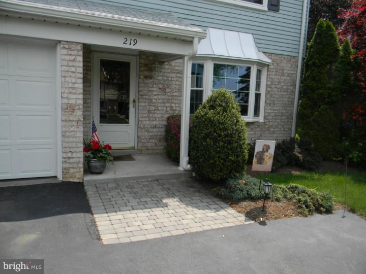 219 Llandovery Drive Exton, PA 19341 - Photo 25 of 25 Porch