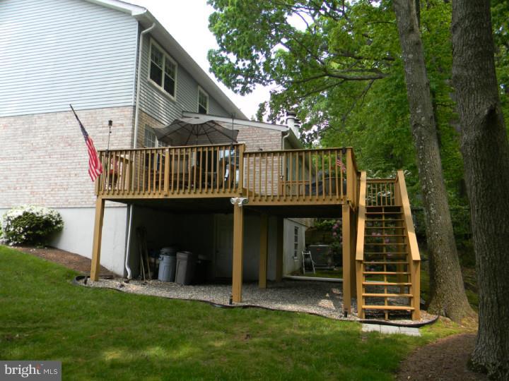 219 Llandovery Drive Exton, PA 19341 - Photo 5 of 25 Deck