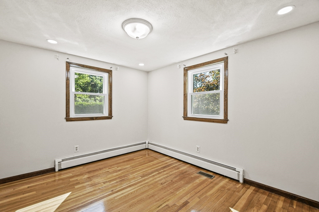 224 Littleton Road Chelmsford, MA 01824 - Photo 11 of 39 Gallery Image 11