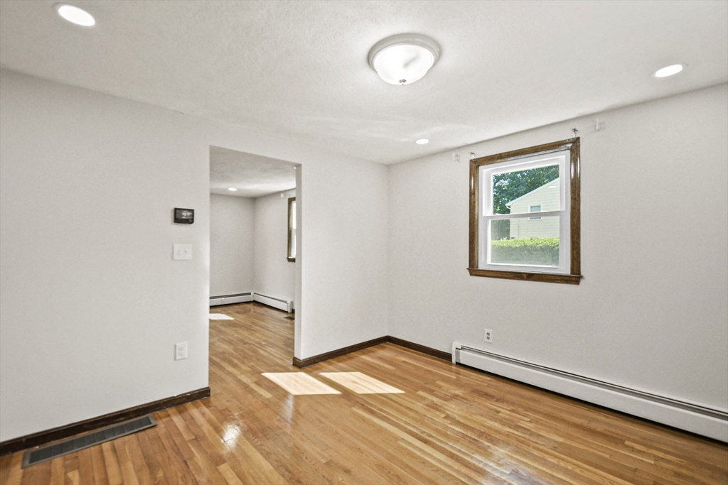 224 Littleton Road Chelmsford, MA 01824 - Photo 12 of 39 Gallery Image 12