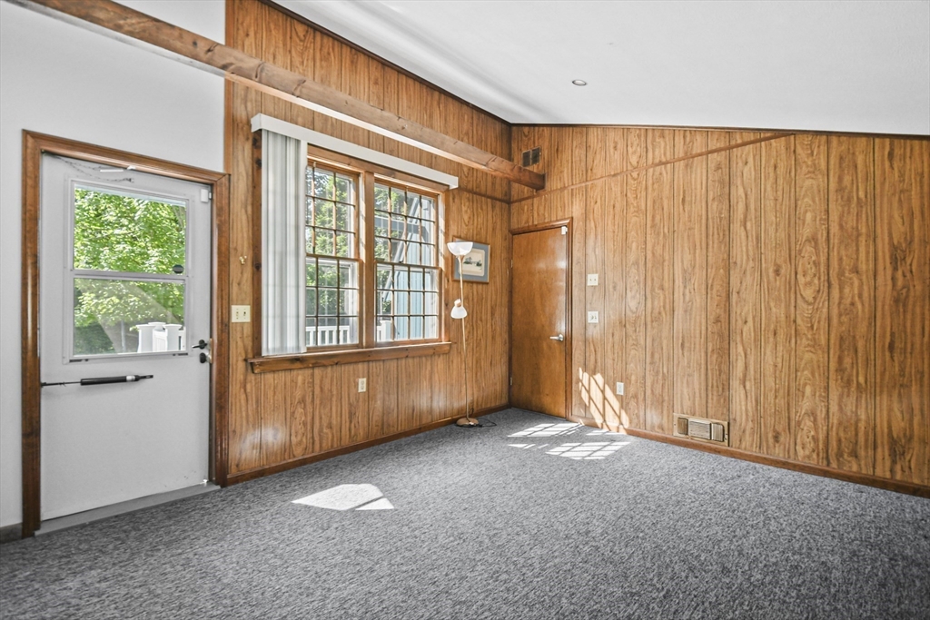224 Littleton Road Chelmsford, MA 01824 - Photo 18 of 39 Gallery Image 18