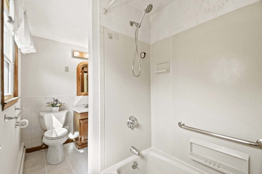 224 Littleton Road Chelmsford, MA 01824 - Photo 25 of 39 Gallery Image 25
