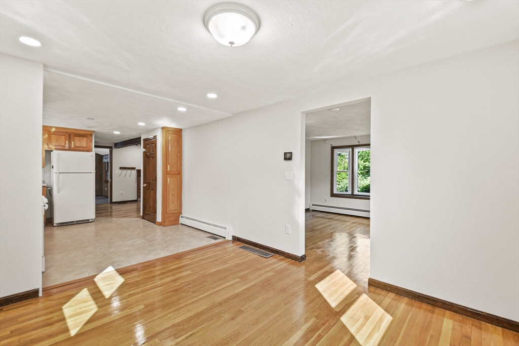 224 Littleton Road Chelmsford, MA 01824 - Photo 10 of 39 Gallery Image 10