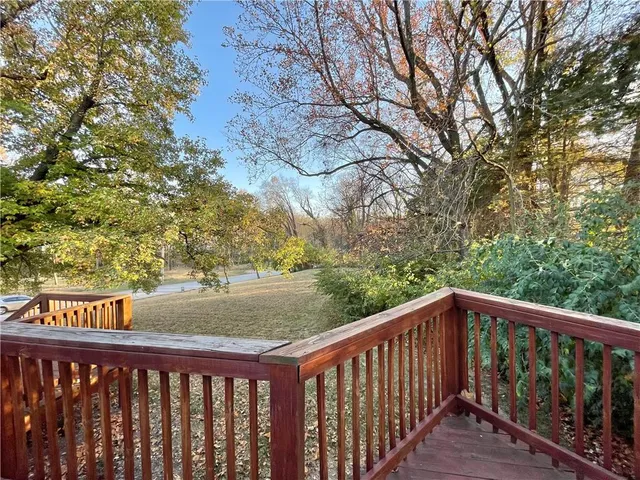 $385,000 | 10207 Northwest Barry Road, Kansas City, MO 64153