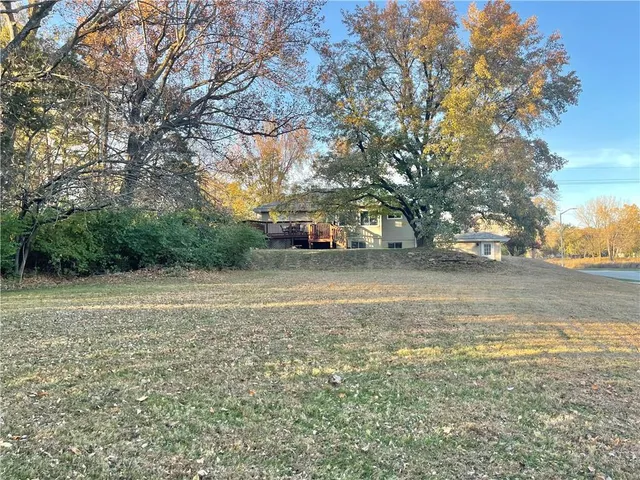 $385,000 | 10207 Northwest Barry Road, Kansas City, MO 64153