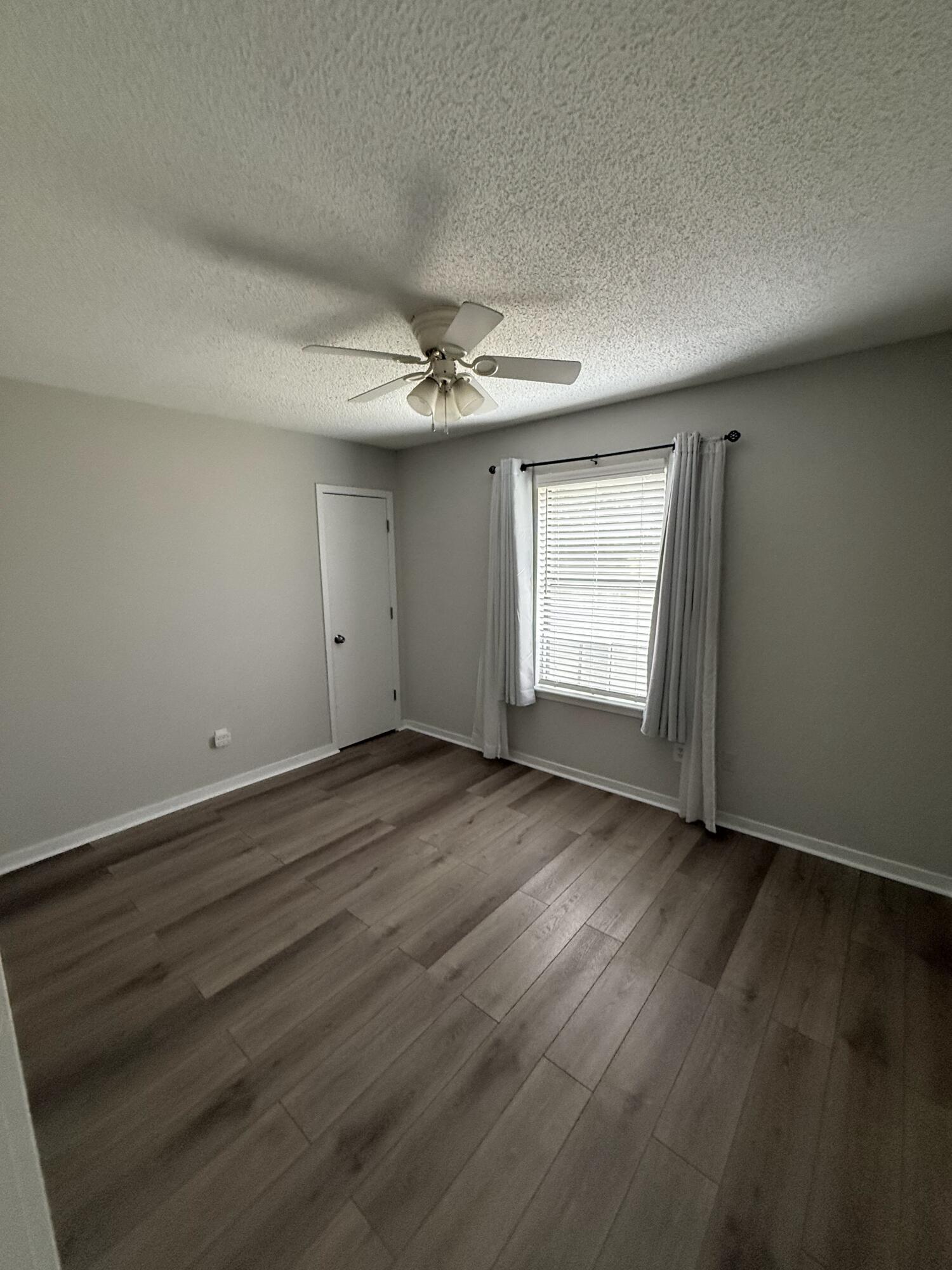 Undisclosed Address Mount Pleasant, SC 29466 - Photo 7 of 13 IMG_1880