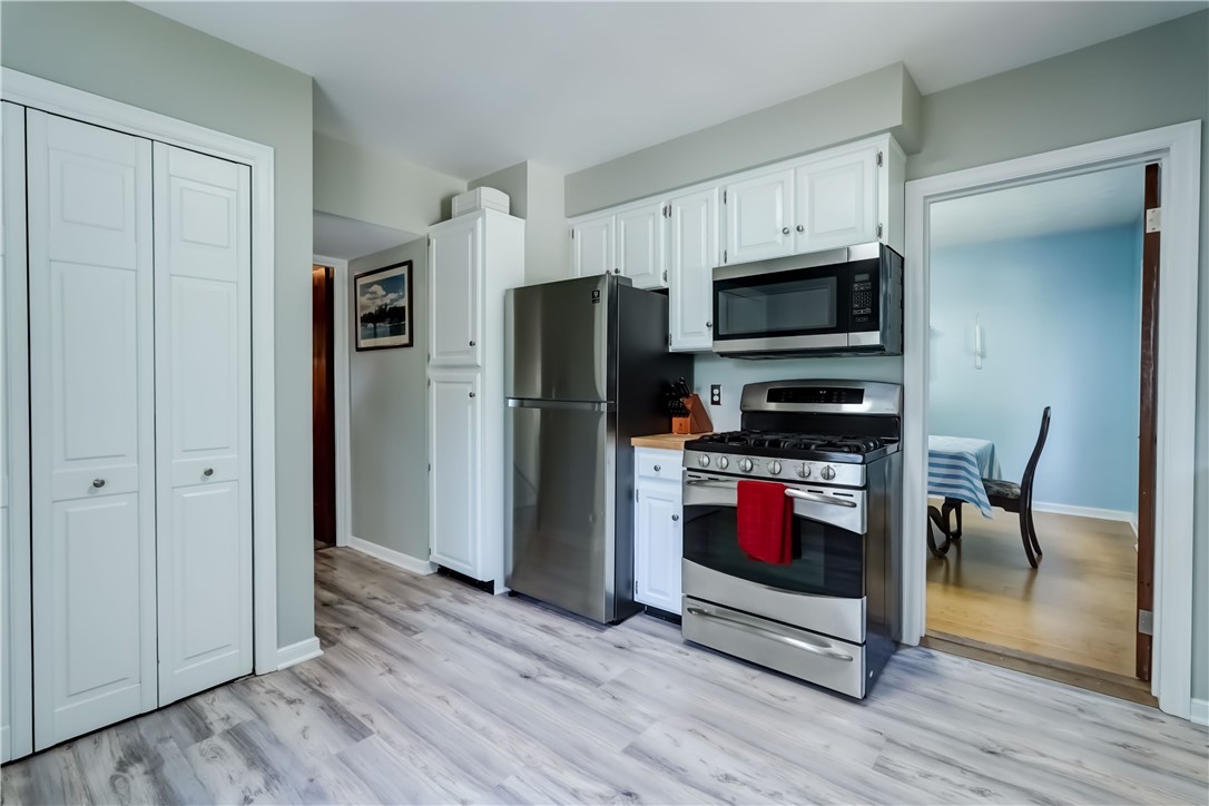 100 Walnut Park Irondequoit, NY 14622 - Photo 15 of 31