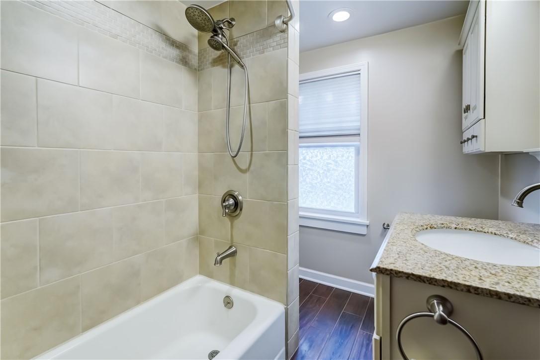 100 Walnut Park Irondequoit, NY 14622 - Photo 20 of 31