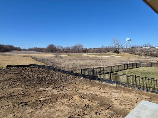 $636,900 | 4490 Aspen Drive, Basehor, KS 66007