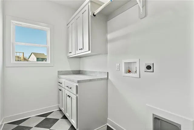 $636,900 | 4490 Aspen Drive, Basehor, KS 66007