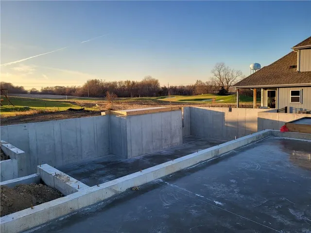 $636,900 | 4490 Aspen Drive, Basehor, KS 66007